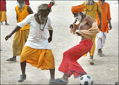 sadhu_playing_football